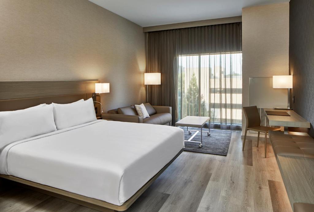 AC Hotel by Marriott Durham Duke University, photo 2
