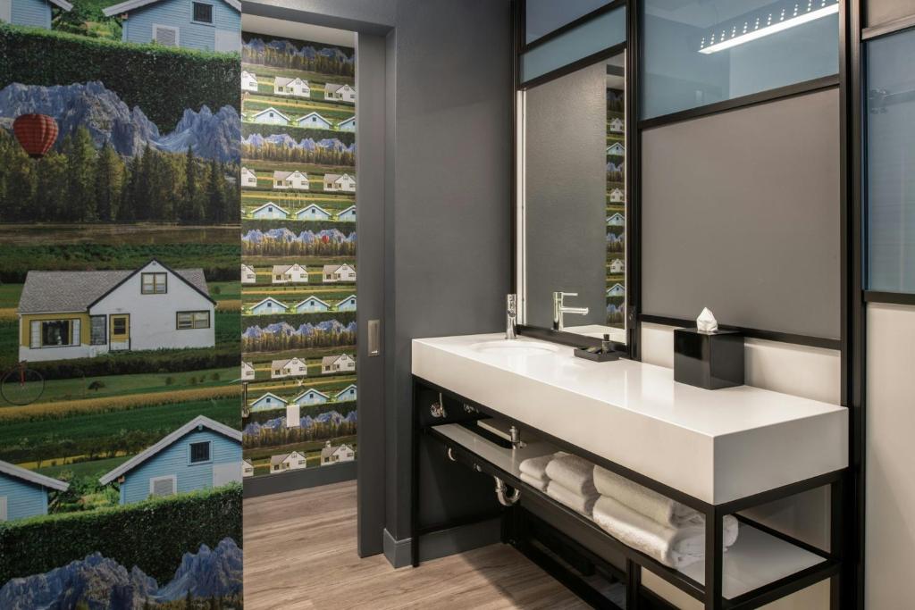 Aloft by Marriott Sacramento Airport Natomas, photo 3