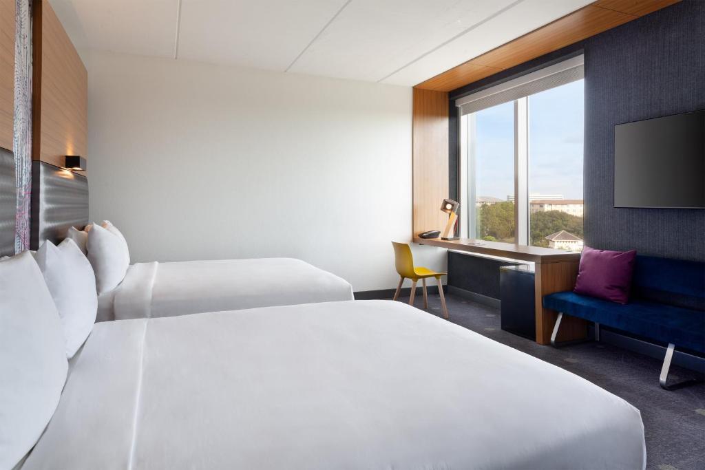 Aloft Jacksonville Tapestry Park, photo 2