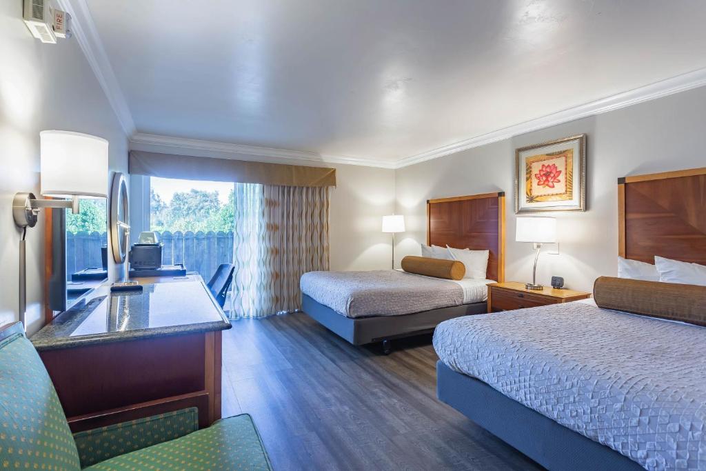 Aloha Inn, photo 2