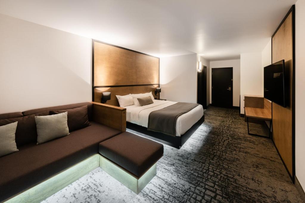 AX Hotel, photo 2