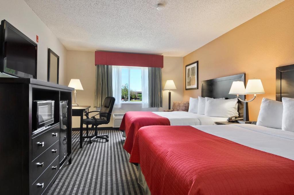 Baymont Hotel - Dallas Love Field, photo 2