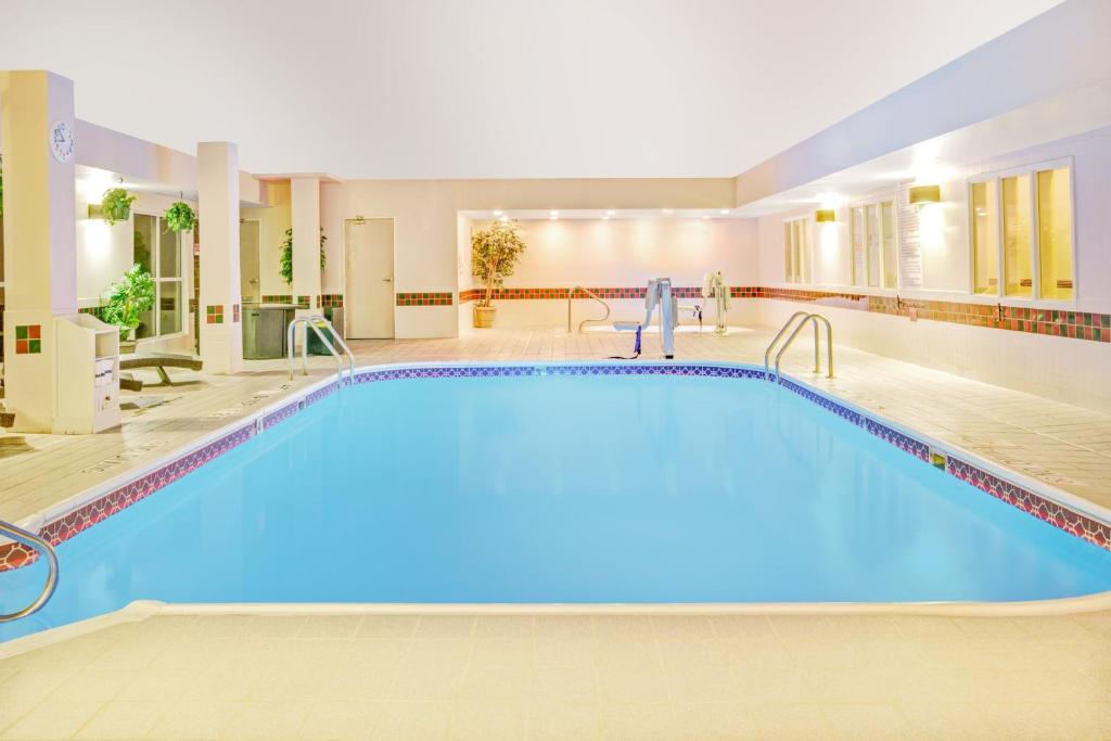 Baymont Hotel - Dallas Love Field, photo 4