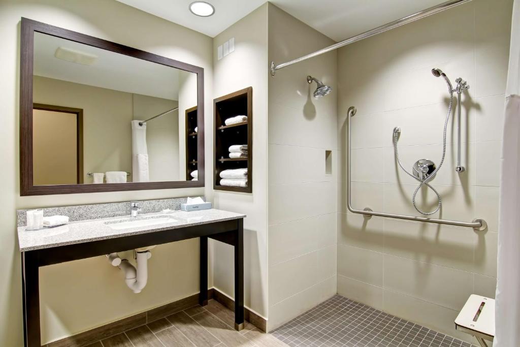 Best Western London Airport Inn & Suites, photo 3