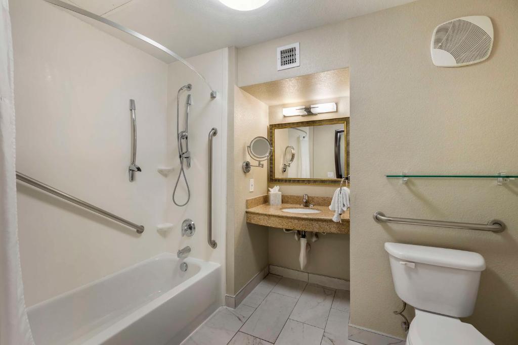 Best Western Plus Henderson Hotel, photo 3