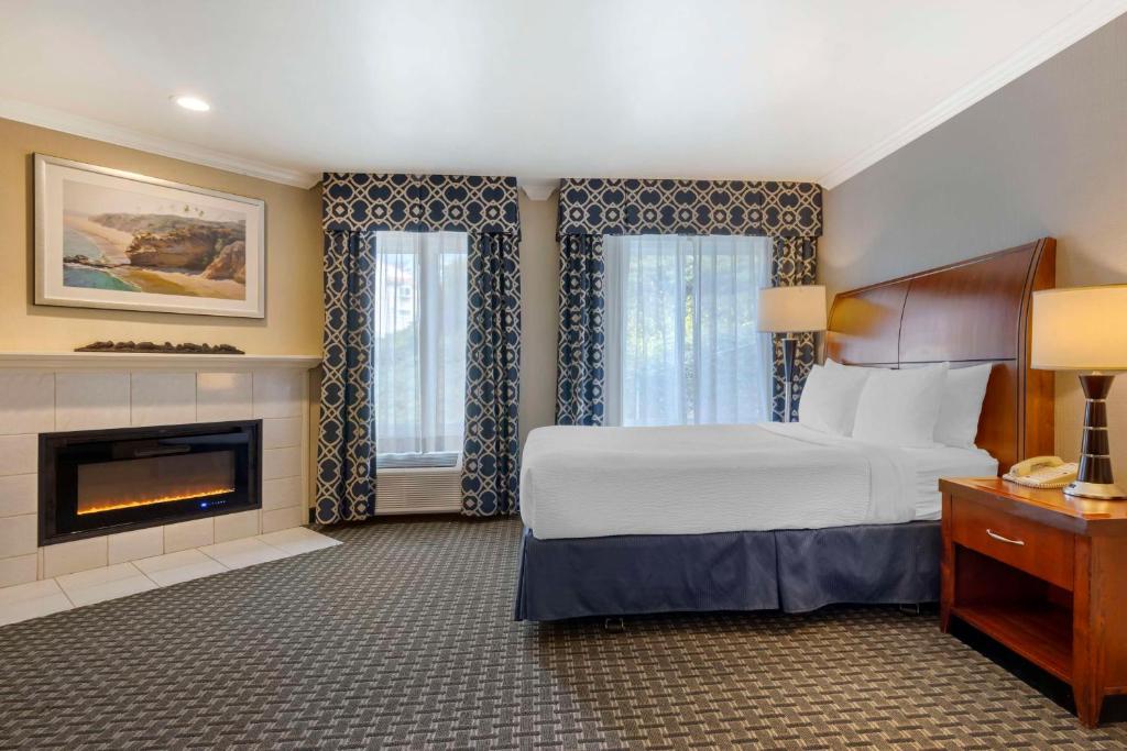 Best Western Plus Marina Shores Hotel, photo 2