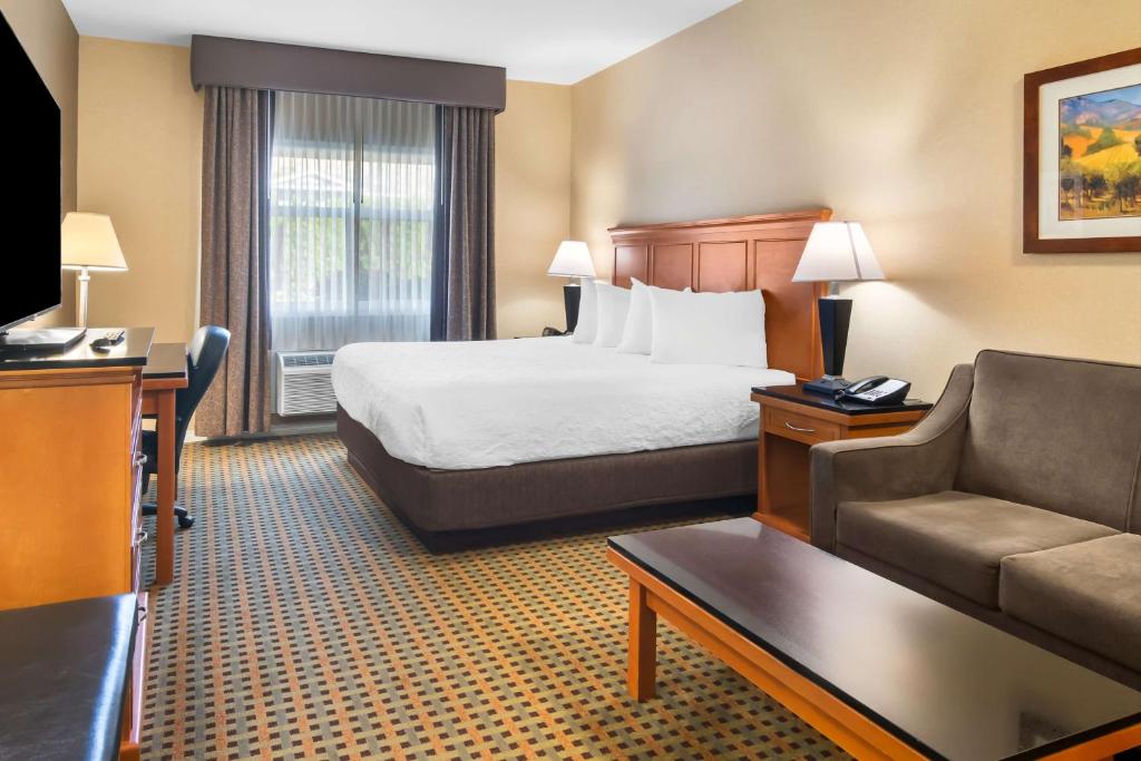 Best Western Plus Osoyoos Hotel & Suites, photo 2