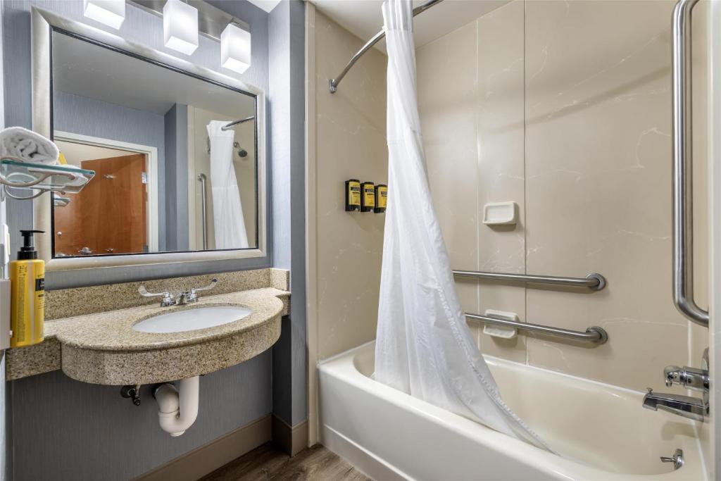 Best Western Plus University Inn, photo 3
