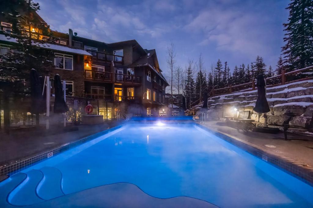 Blackstone Mountain Lodge by CLIQUE, photo 4