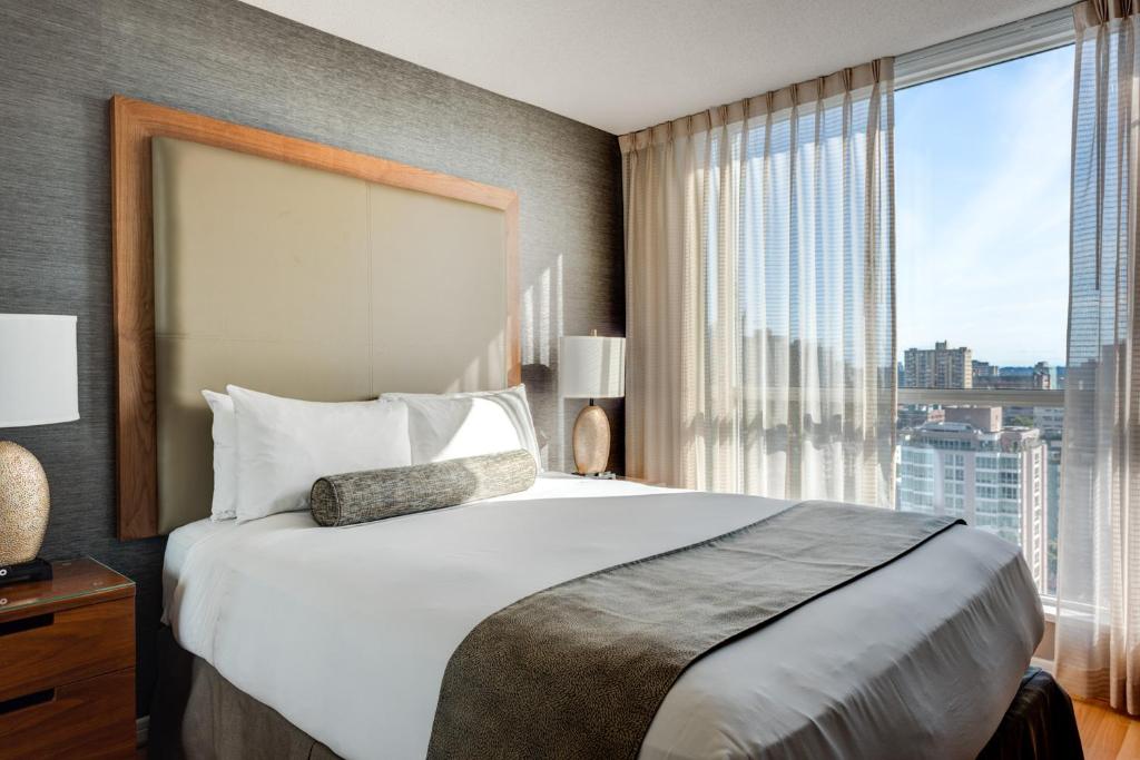 Carmana Hotel & Suites, photo 2