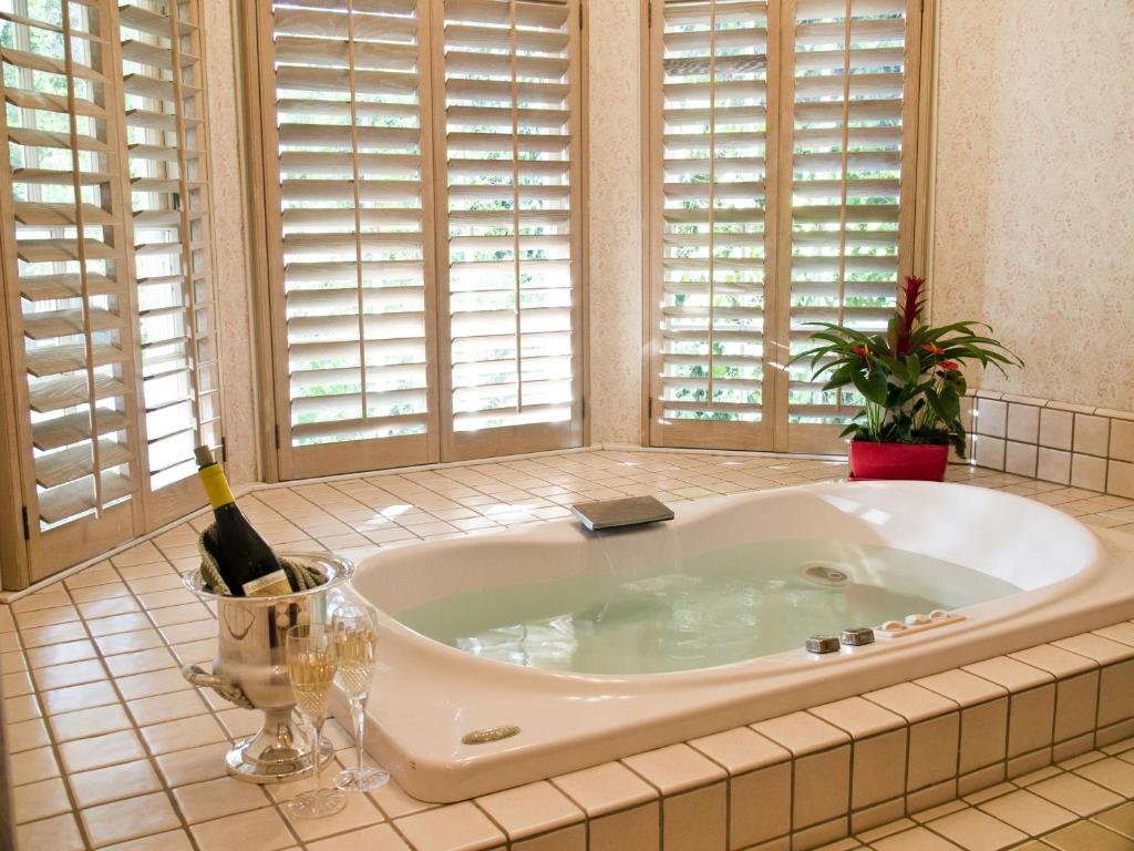 Cheshire Cat Inn & Cottages, photo 2