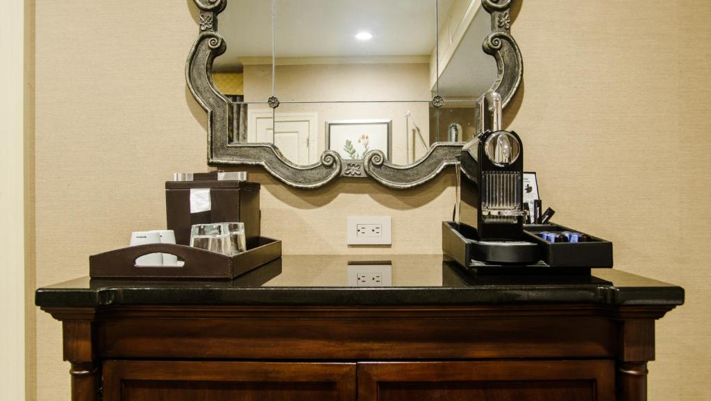 Chestnut Hill Hotel, photo 3