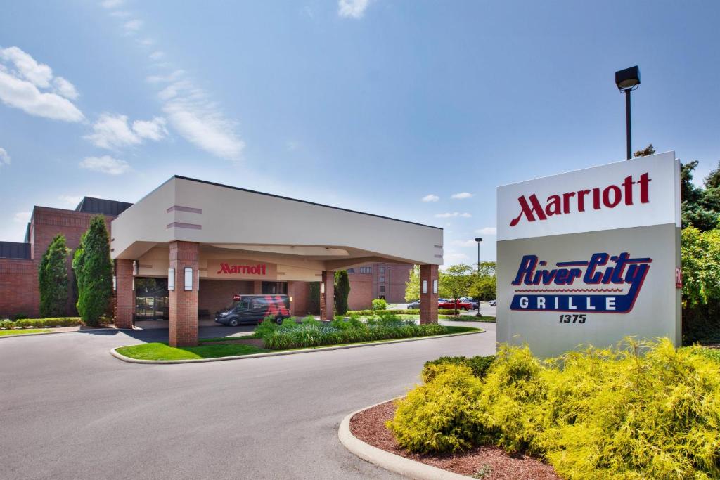 Columbus Airport Marriott, photo 2