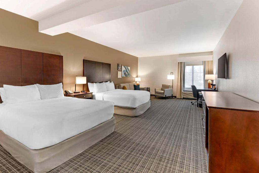 Comfort Inn & Suites Verona at Turning Stone Resort Casino, photo 2