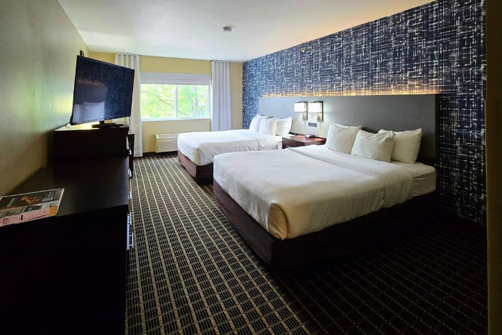 Comfort Inn Fort Collins North - Enertech, photo 2