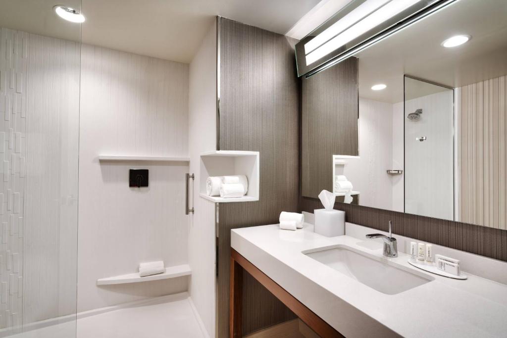 Courtyard by Marriott Atlanta Duluth Downtown, photo 3