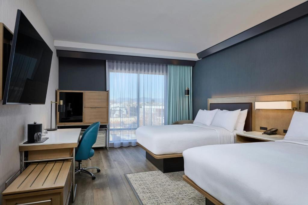 Courtyard by Marriott Denver Downtown West, photo 2