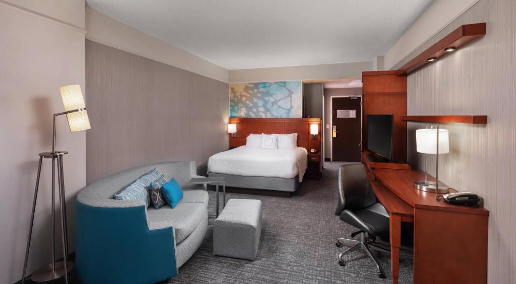 Courtyard by Marriott Greenville Downtown, photo 3