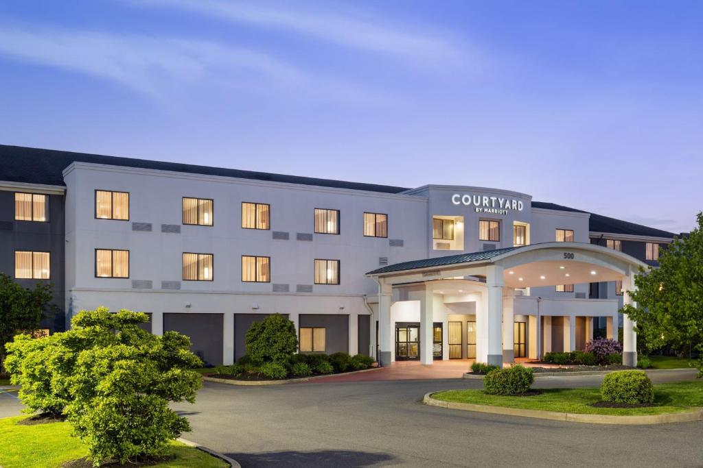 Courtyard by Marriott Kingston, photo 1