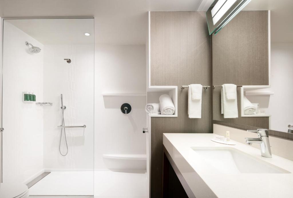 Courtyard by Marriott Loveland Fort Collins, photo 3
