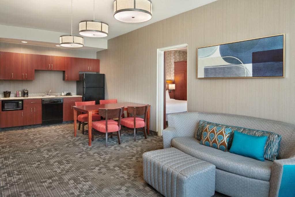 Courtyard by Marriott Ottawa East, photo 3