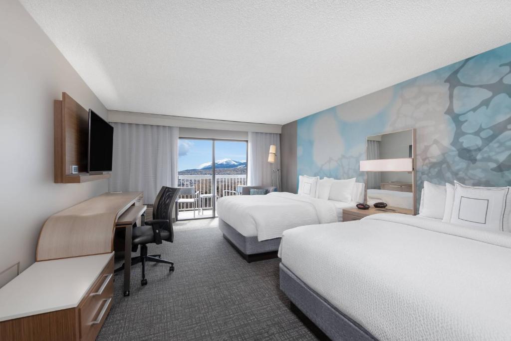 Courtyard By Marriott Reno, photo 2