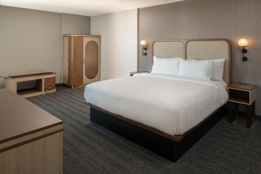 Courtyard by Marriott Santa Cruz, photo 2