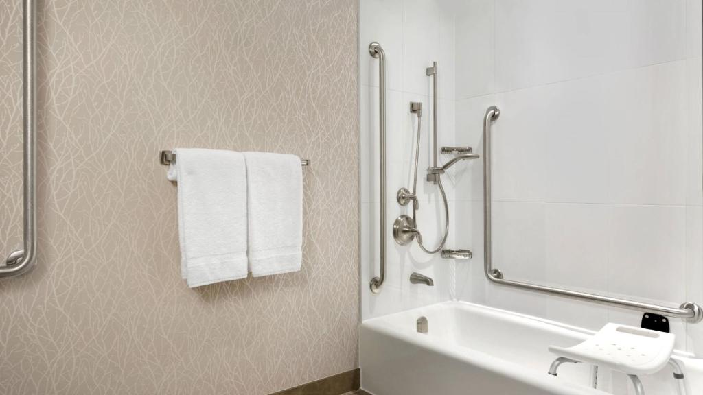 Courtyard by Marriott Toronto Mississauga/West, photo 3
