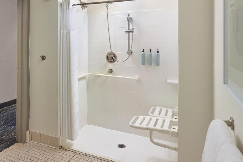 Courtyard by Marriott Warner Robins, photo 3