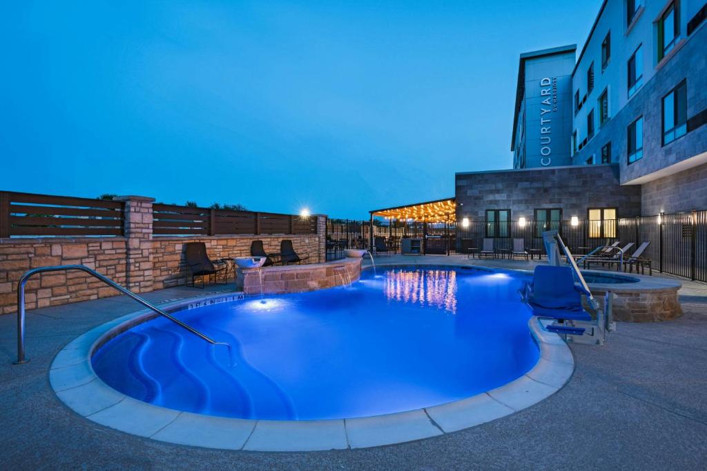 Courtyard Dallas Grand Prairie, photo 4