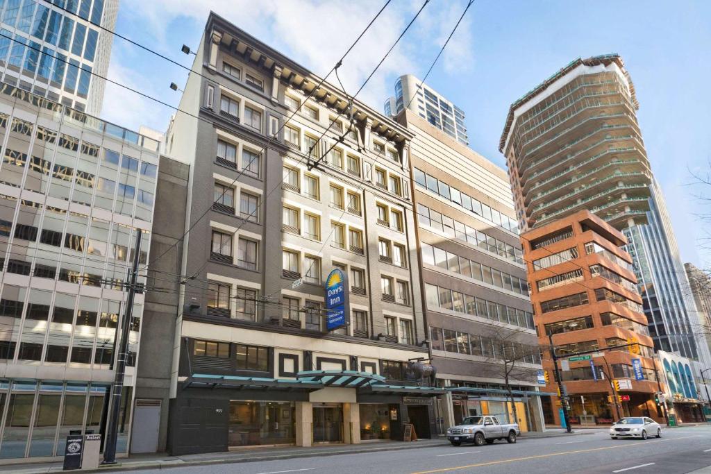 Days Inn by Wyndham Vancouver Downtown, photo 1