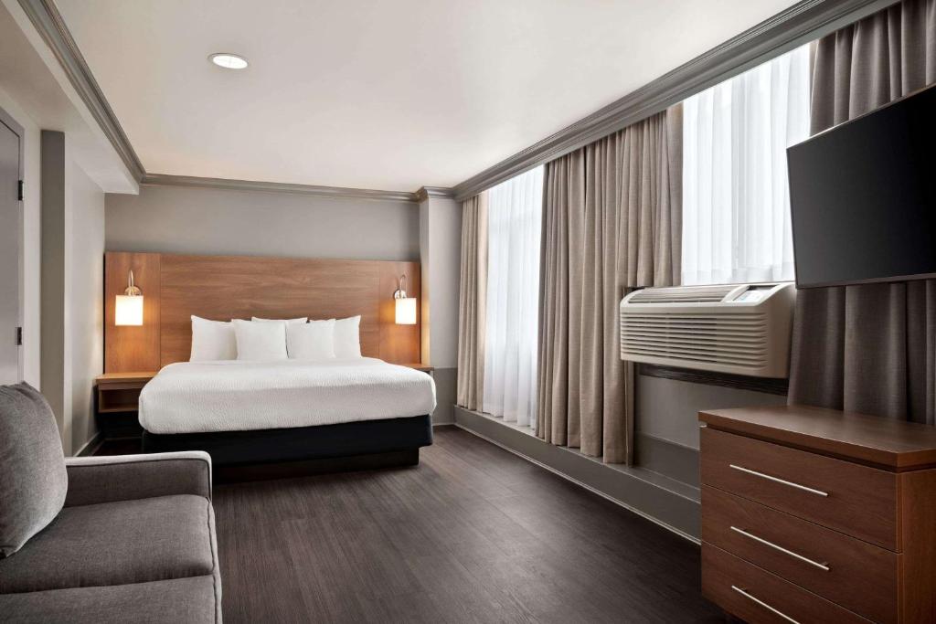 Days Inn by Wyndham Vancouver Downtown, photo 2