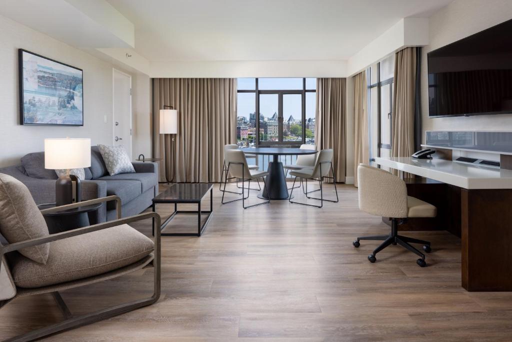 Delta Hotels by Marriott Victoria Ocean Pointe Resort, photo 4