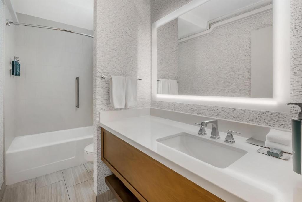 DoubleTree by Hilton Spokane City Center, photo 3