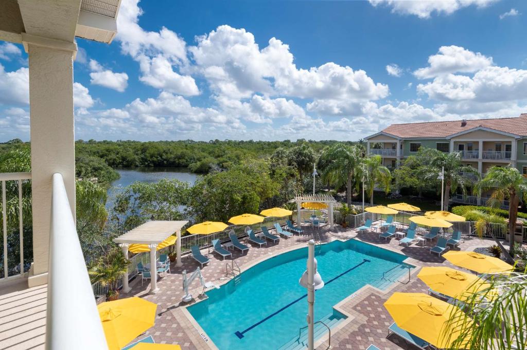 DoubleTree Suites by Hilton Hotel Naples, photo 3