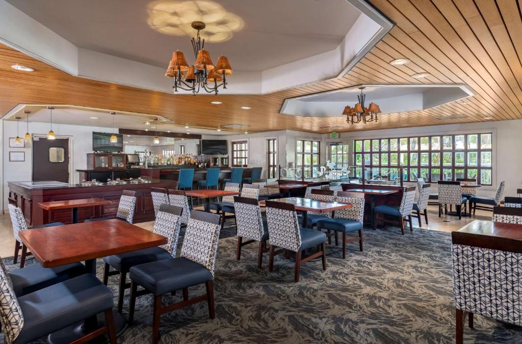 DoubleTree Suites by Hilton Hotel Naples, photo 4
