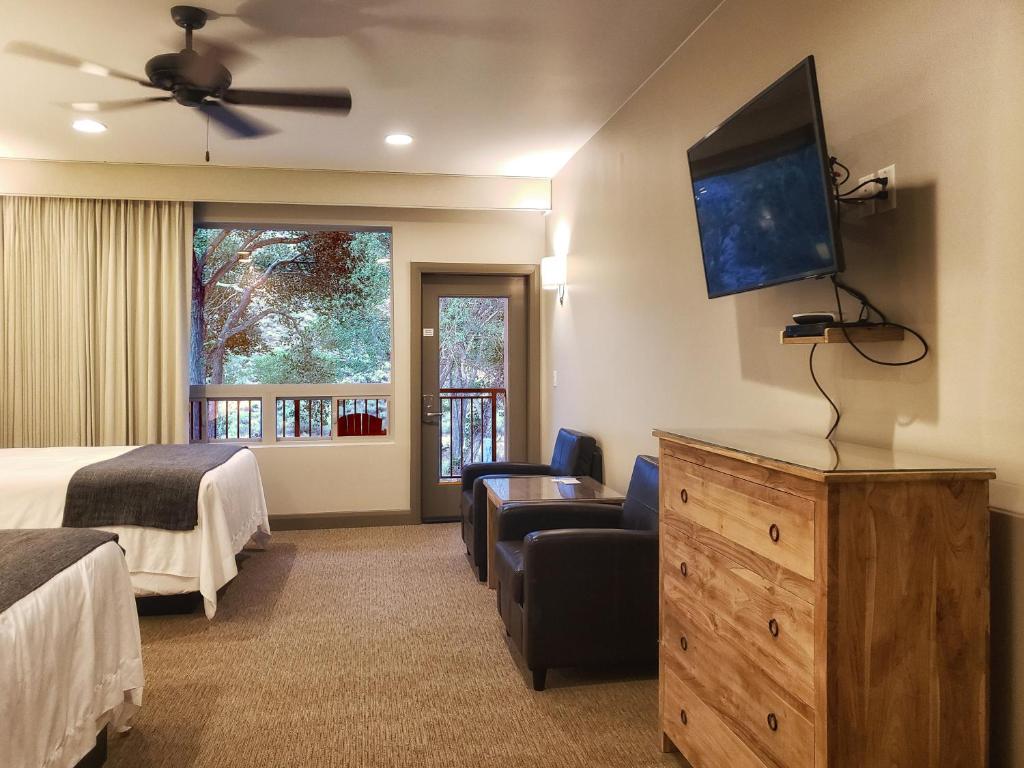 Driftwood Lodge, photo 4
