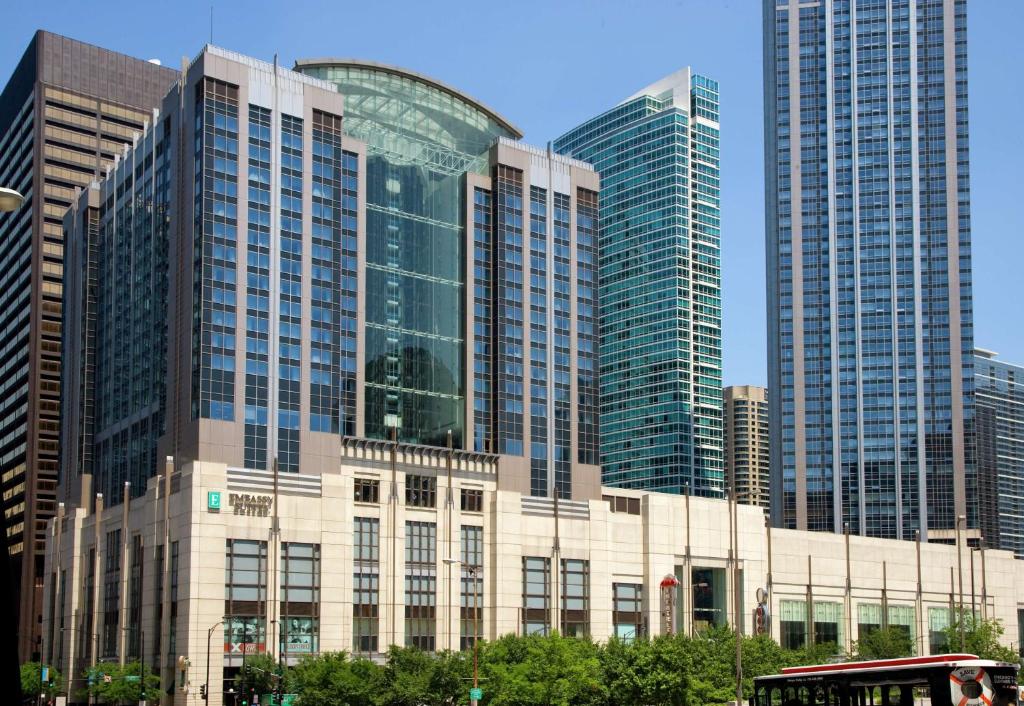 Embassy Suites by Hilton Chicago Downtown Magnificent Mile, photo 4