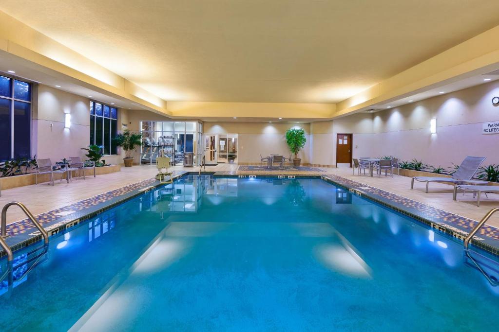 Embassy Suites by Hilton Franklin Cool Spring, photo 4