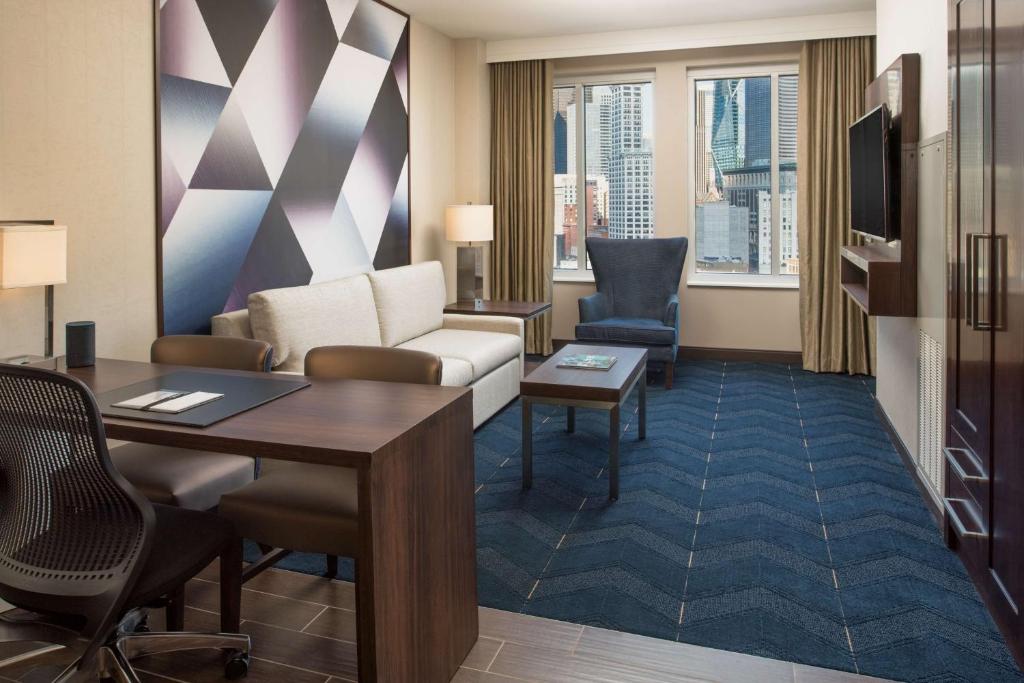 Embassy Suites By Hilton Seattle Downtown Pioneer Square, photo 2