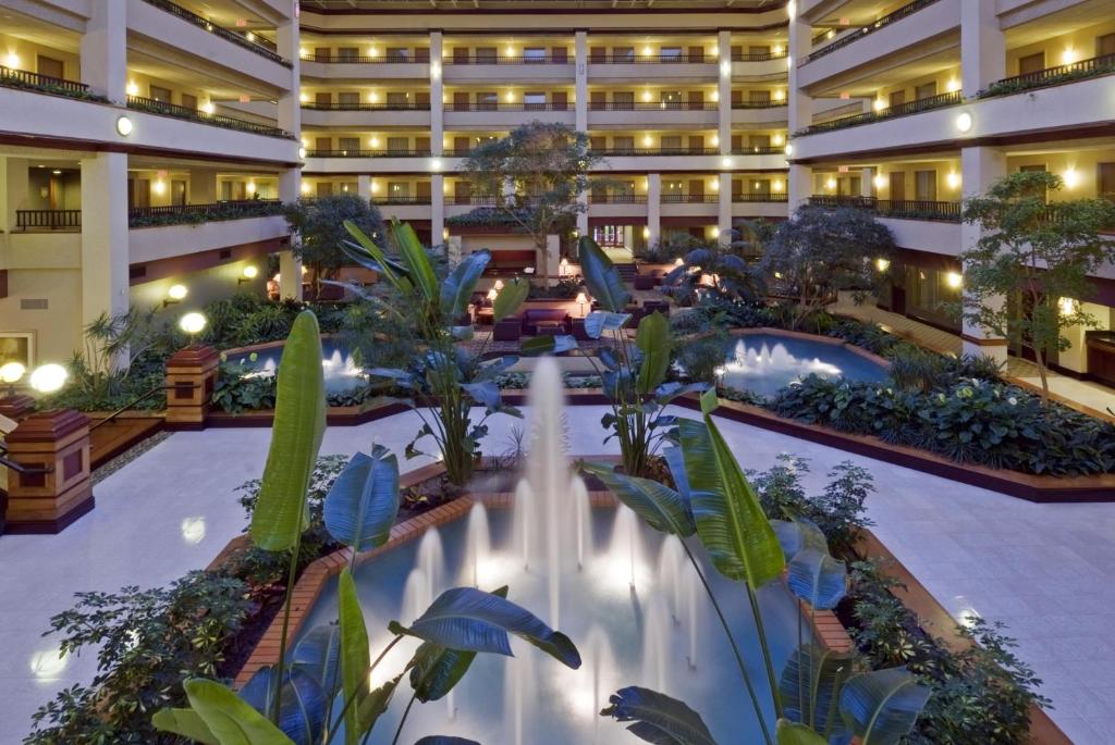 Embassy Suites Lexington, photo 2
