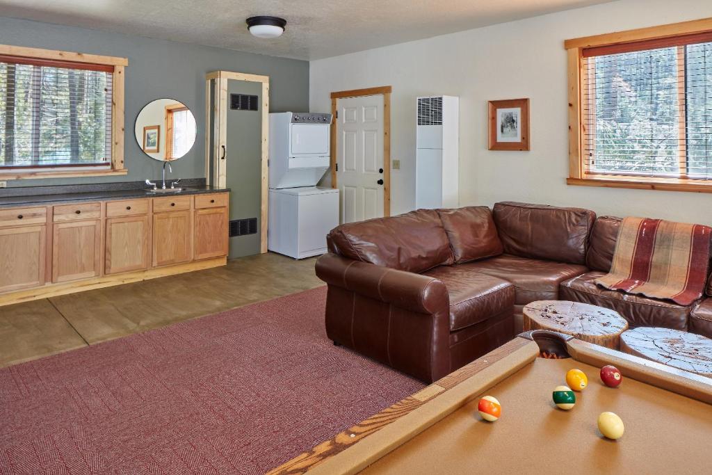 Evergreen Lodge, photo 3