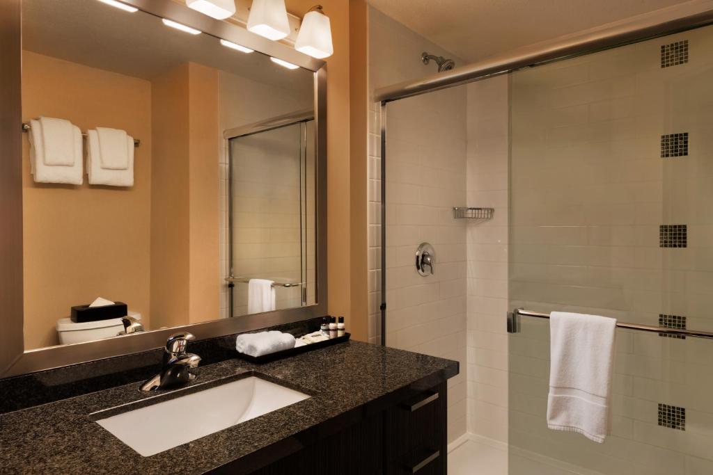 Executive Inn Whistler, photo 3