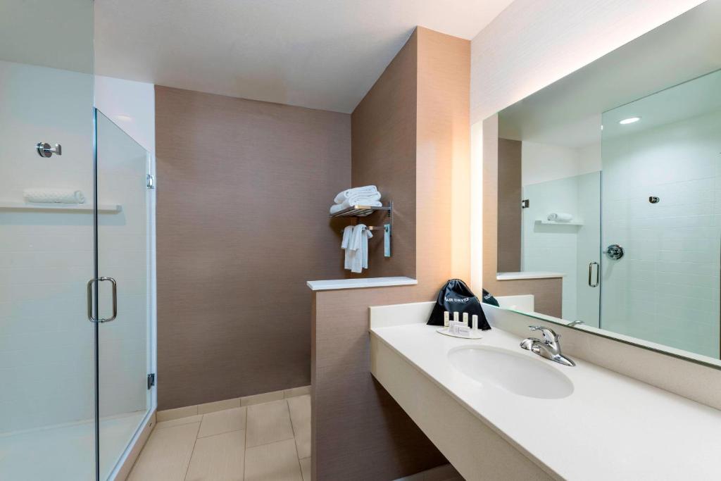 Fairfield by Marriott Inn & Suites Palm Desert Coachella Valley, photo 3
