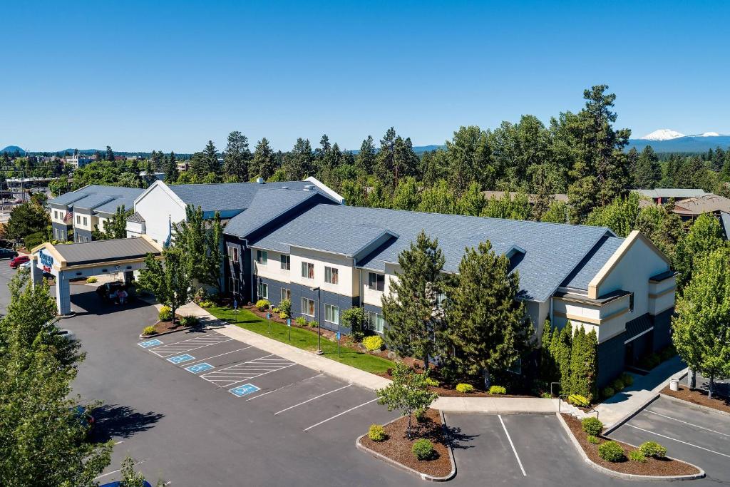 Fairfield Inn & Suites Bend, photo 2