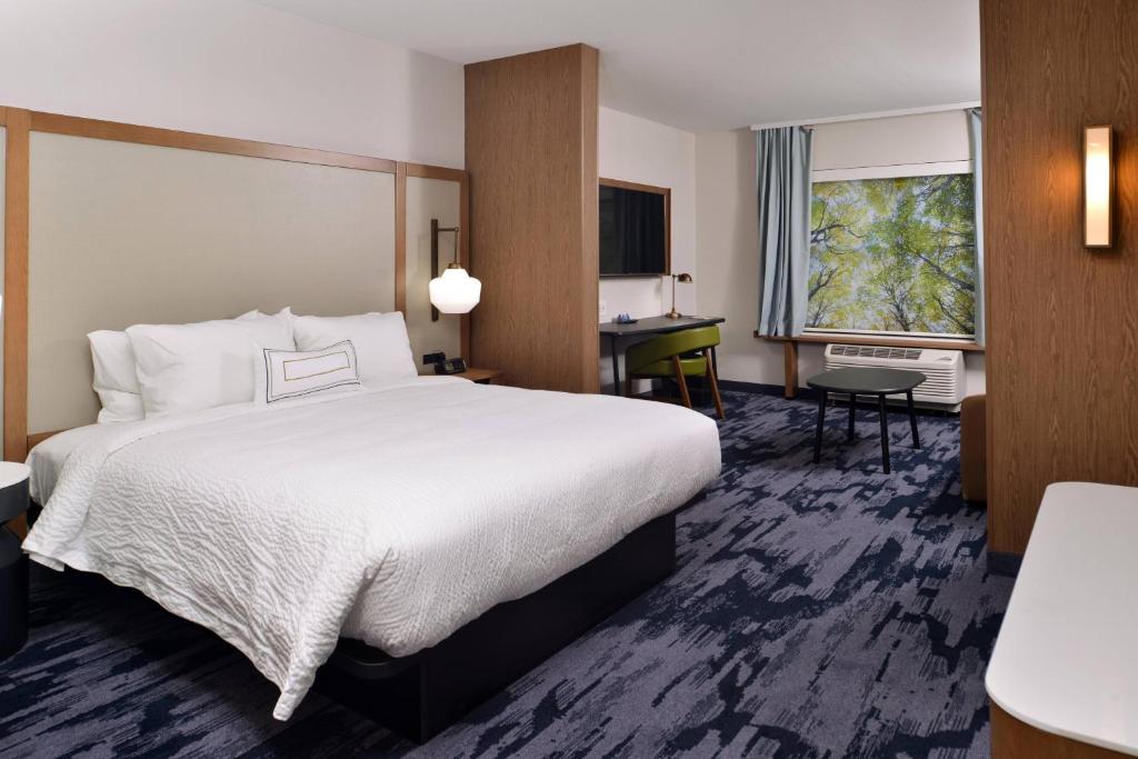 Fairfield Inn & Suites by Marriott Canton, photo 2