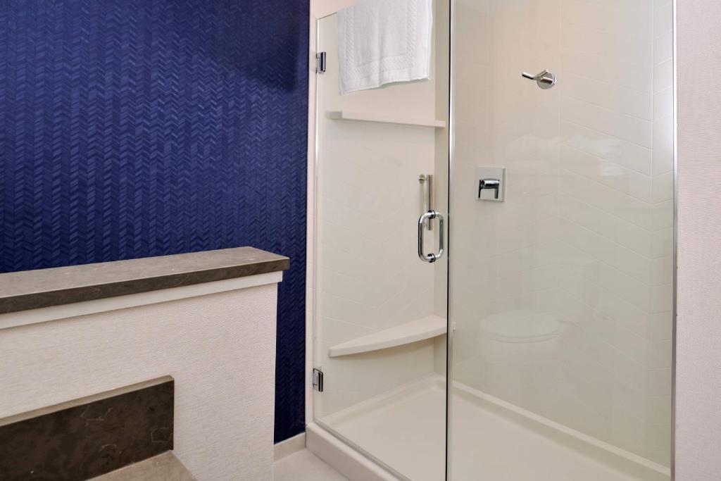 Fairfield Inn & Suites by Marriott Canton, photo 3