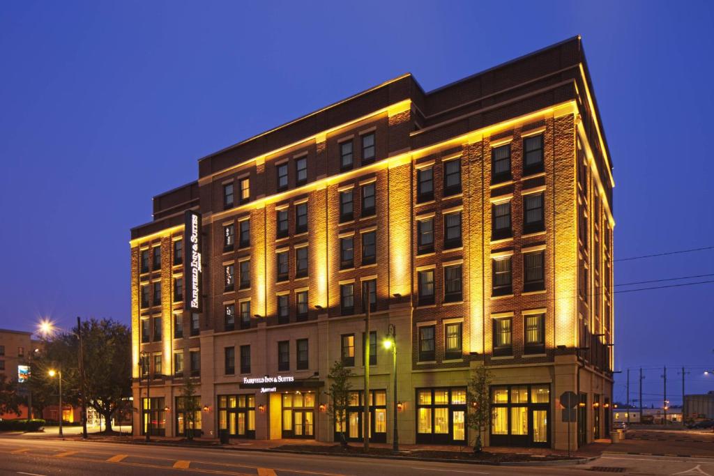 Fairfield Inn & Suites by Marriott Savannah Downtown Historic District, photo 4