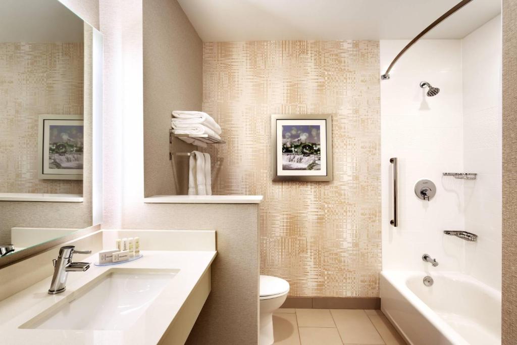 Fairfield Inn & Suites by Marriott Springfield North, photo 3