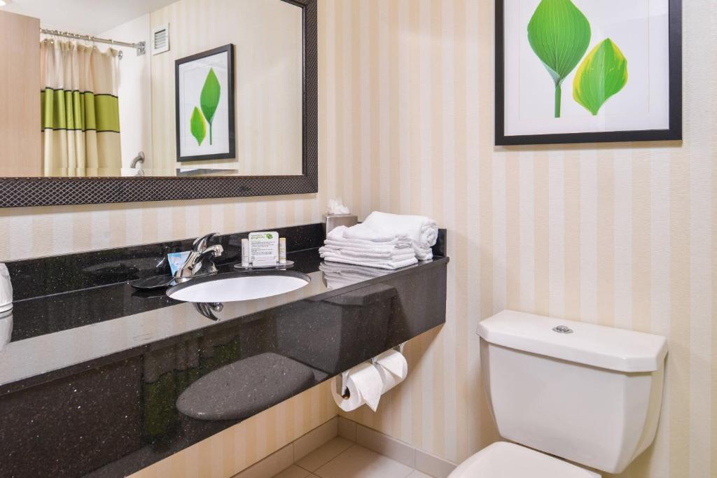 Fairfield Inn by Marriott Corning Riverside, photo 3